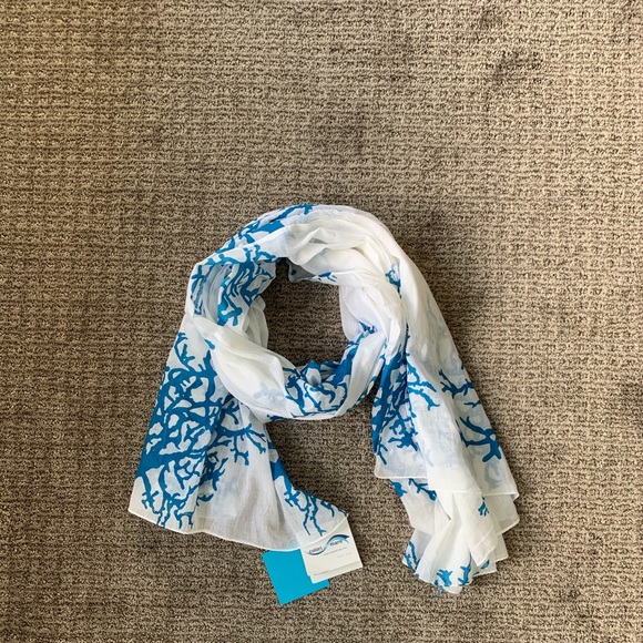 *NWT* Italian Blue Coral Lightweight Scarf - Picture 2 of 4